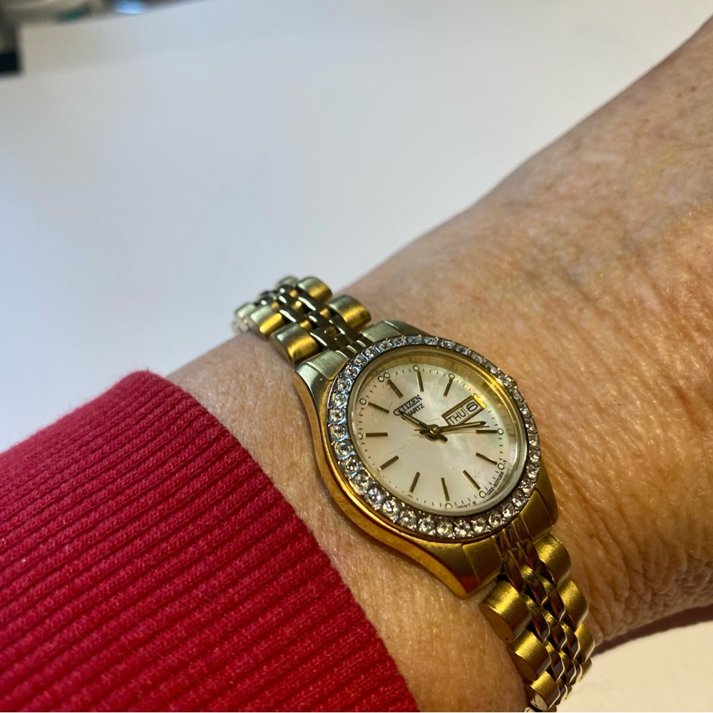 Citizens woman’s watch with faux diamond crystal round shape. - Picture 3 of 7